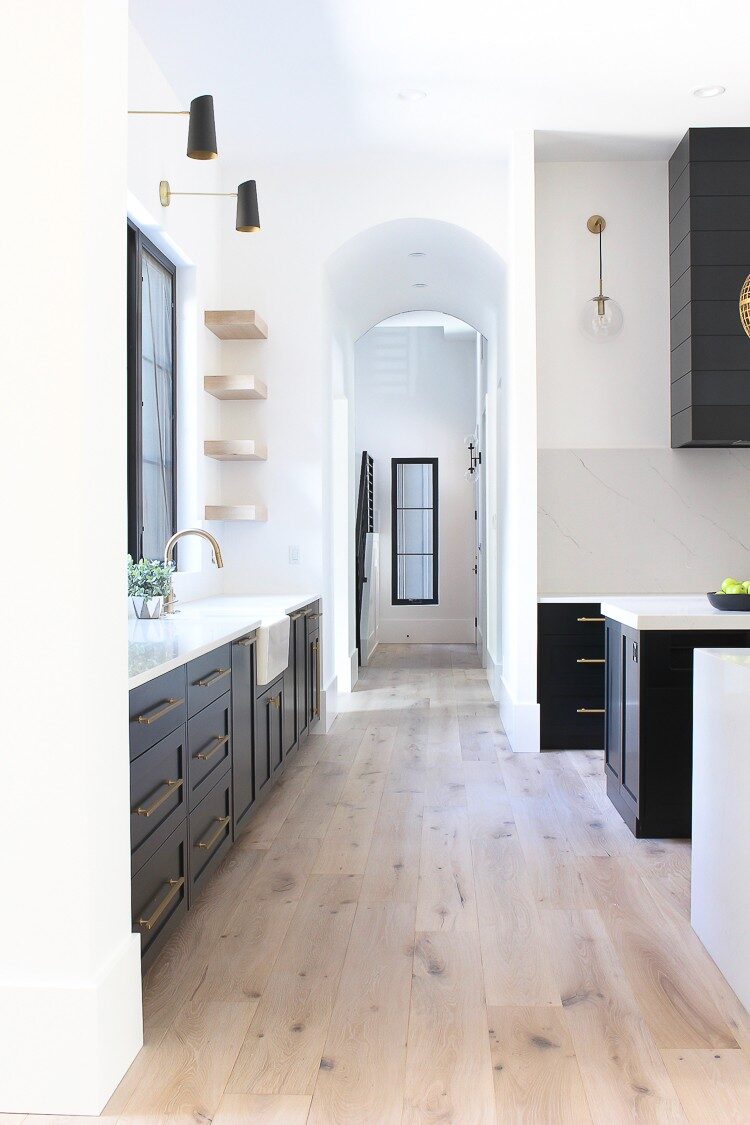 Laminate floors in kitchen